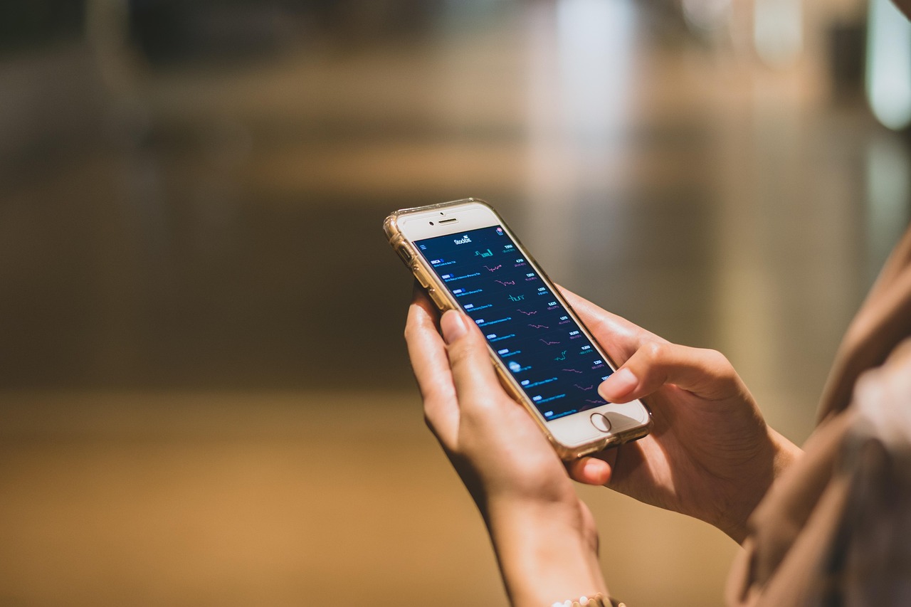 Stijgende Vraag naar Digitale Portemonnees Kenmerkt de Nederlandse Verschuiving naar een Volledig Cashloze Samenleving in 2025